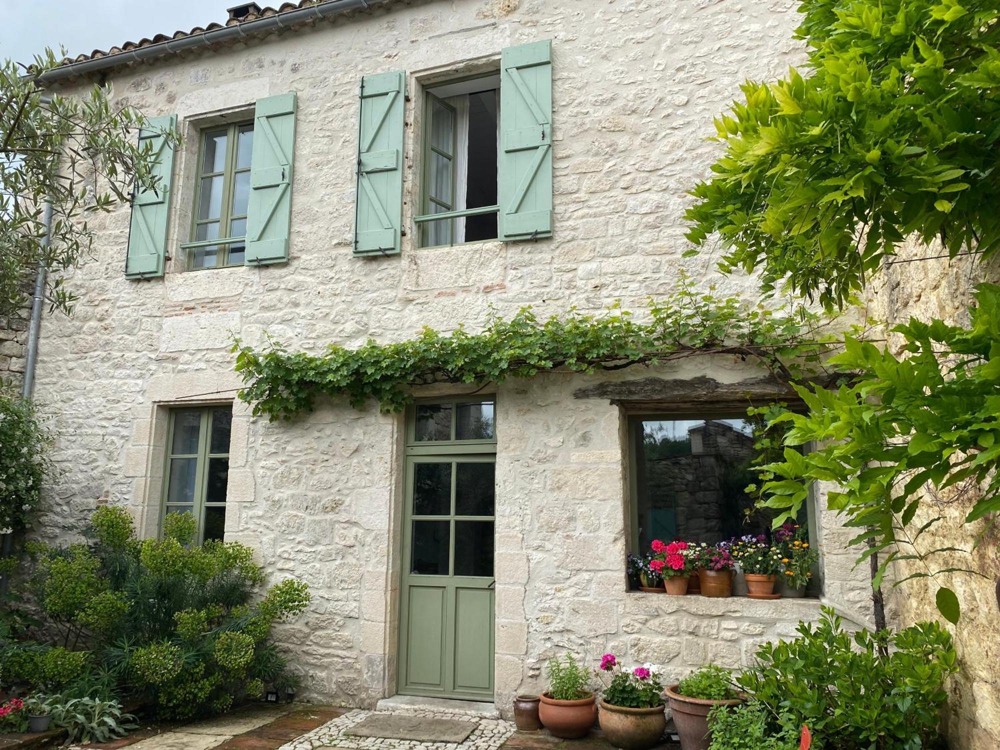 Le Coucou Montcuq住宿加早餐旅馆 外观 照片